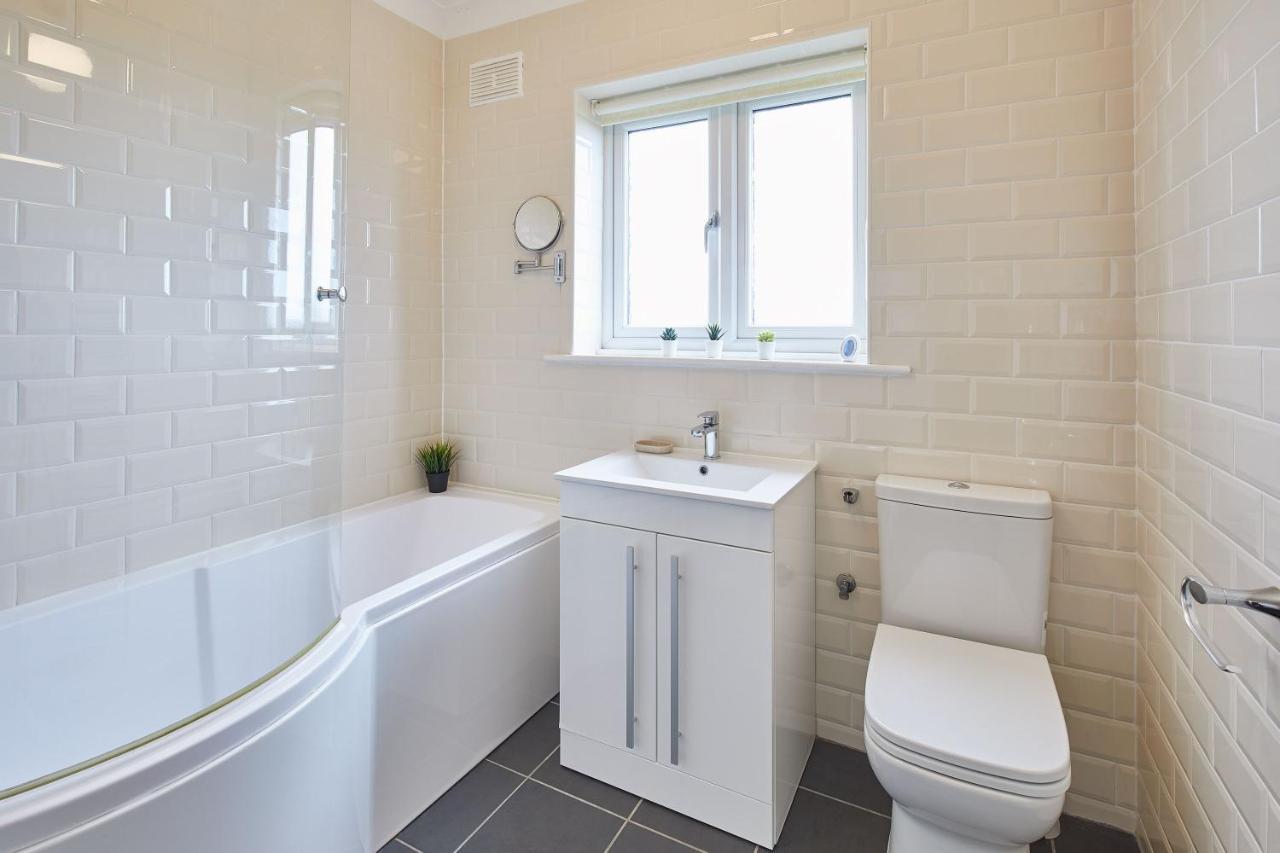 Host & Stay - Coach Cottage Brotton Buitenkant foto